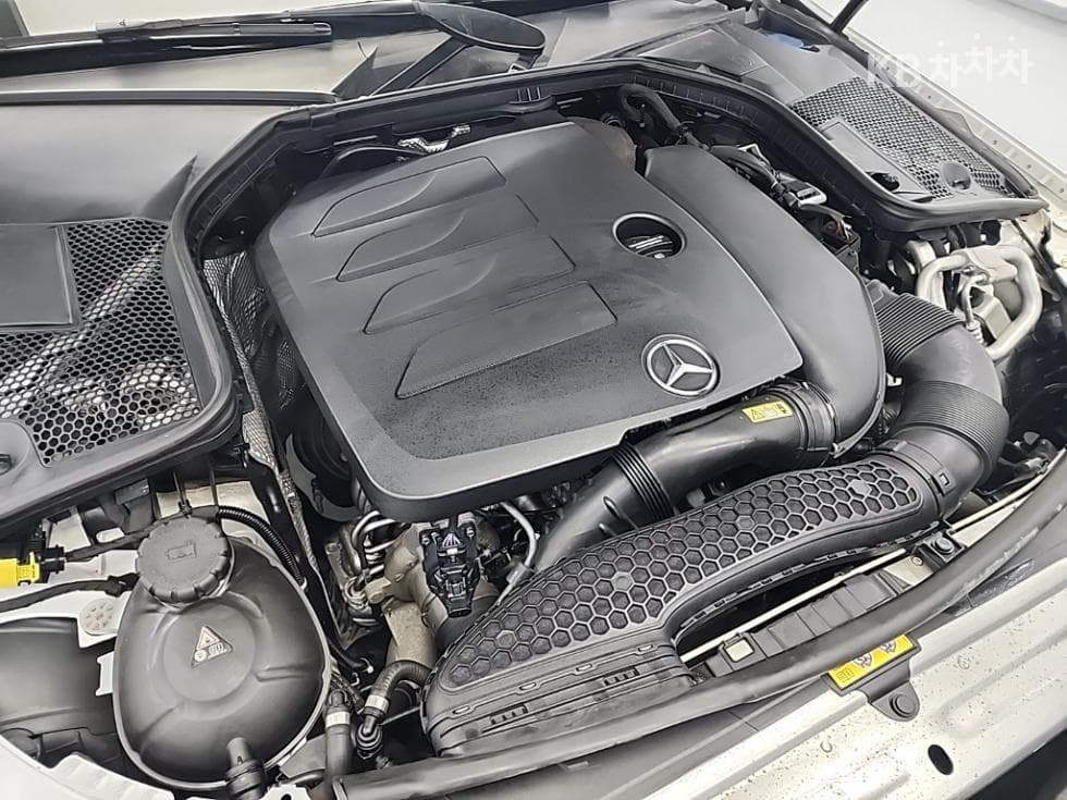 Mercedes-Benz The New (фейслифт) C-КласC200 Avantgarde W205 - 5