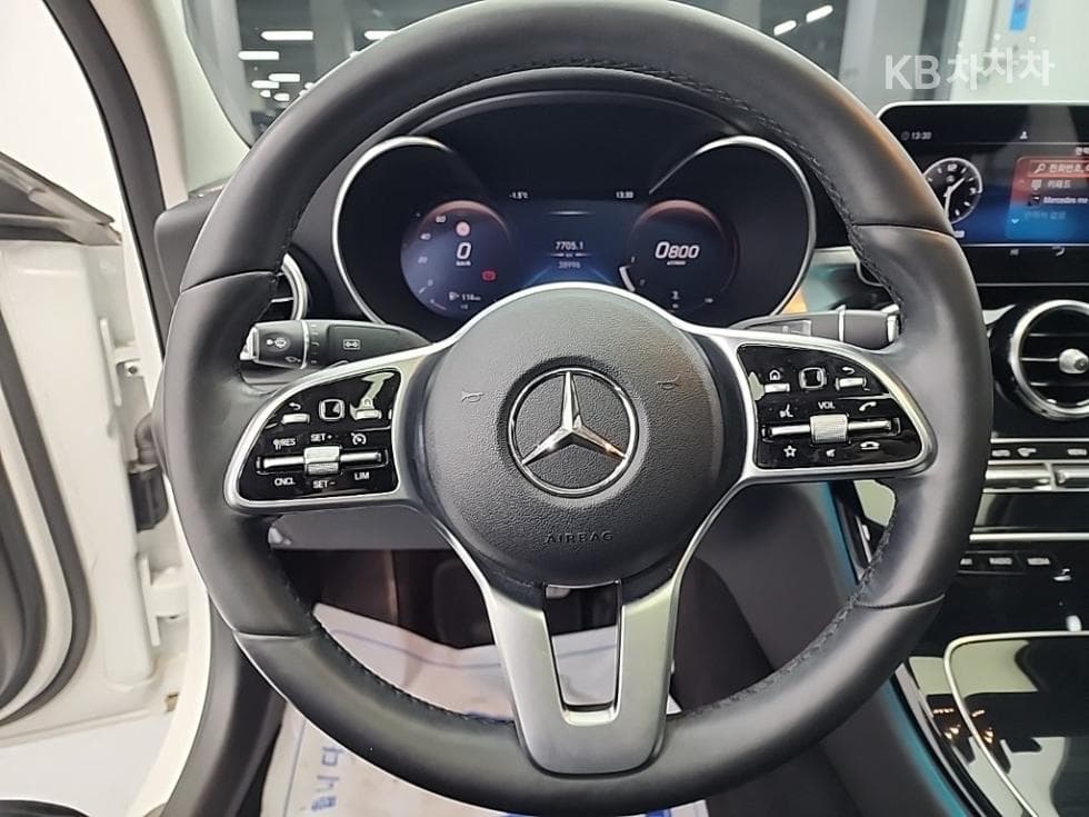 Mercedes-Benz The New (фейслифт) C-КласC200 Avantgarde W205 - 9