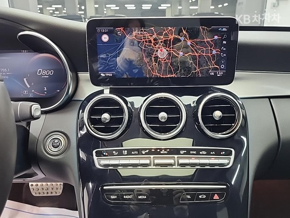 Mercedes-Benz The New (фейслифт) C-КласC200 Avantgarde W205 - 10