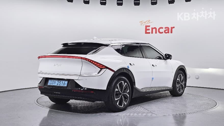 Киа EV6롱 레Местен지 4x4 어스 - 2