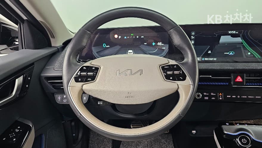 Киа EV6롱 레Местен지 4x4 어스 - 15