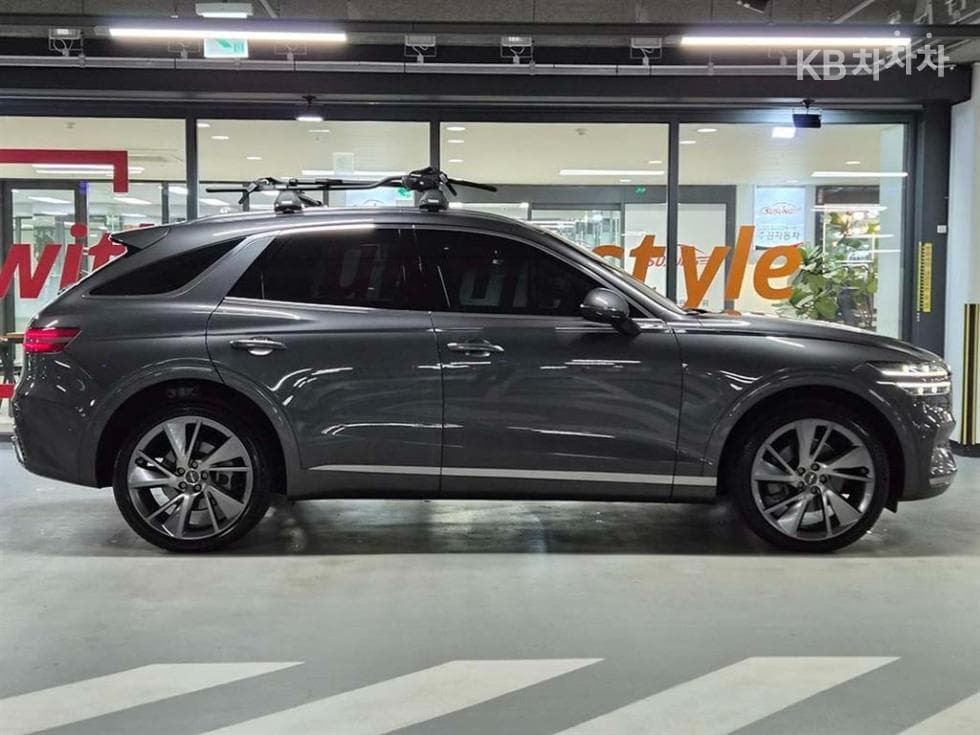 Genesis GV70Gasoline 2.5T AWD - 3