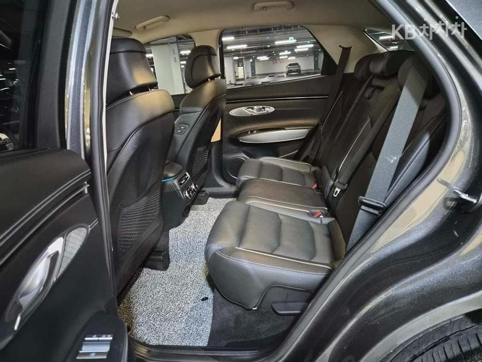 Genesis GV70Gasoline 2.5T AWD - 7