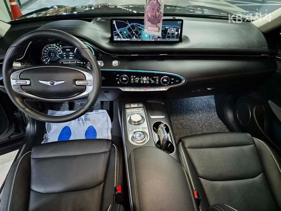 Genesis GV70Gasoline 2.5T AWD - 8
