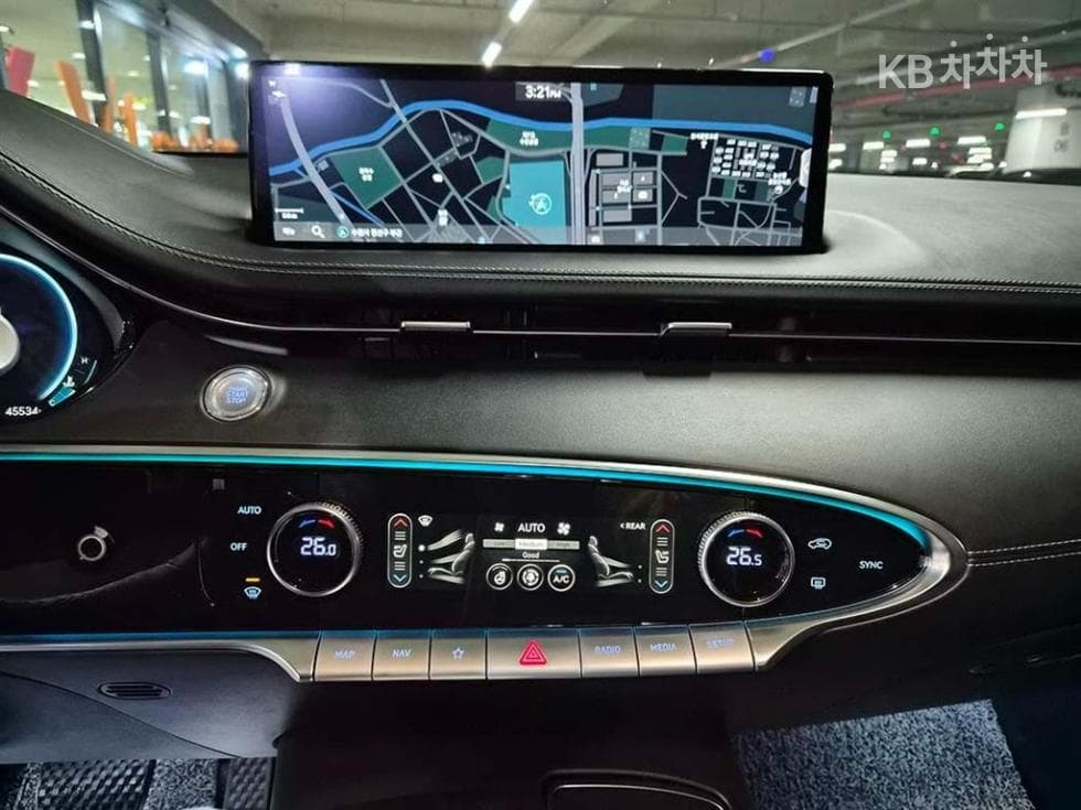 Genesis GV70Gasoline 2.5T AWD - 14