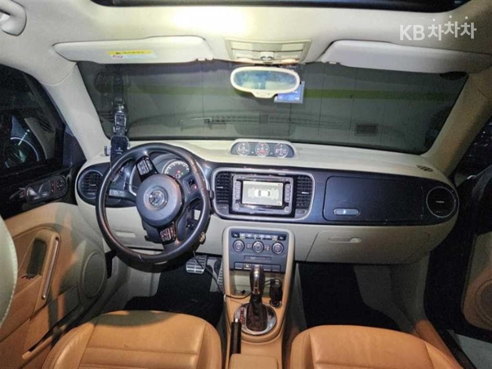 Volkswagen The Beetle2.0 Turbo Diesel Injection Premium 3rd Gen - 4