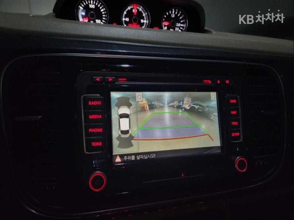 Volkswagen The Beetle2.0 Turbo Diesel Injection Premium 3rd Gen - 6