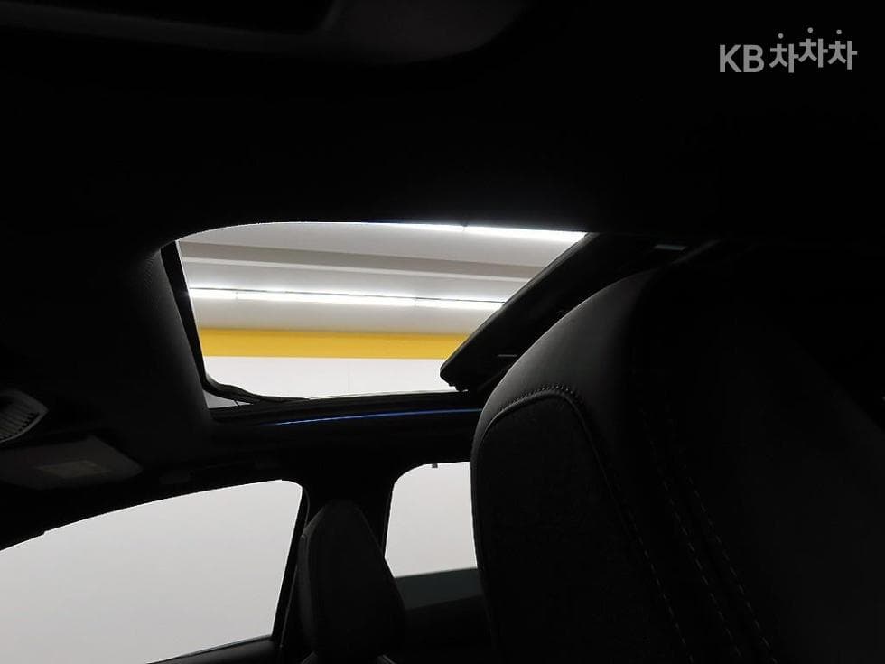 Peugeot 3008 Second generation1.6 BlueHDi Allure - 16
