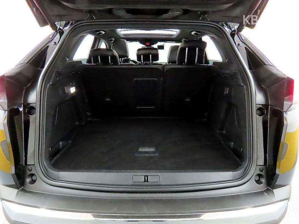 Peugeot 3008 Second generation1.6 BlueHDi Allure - 17