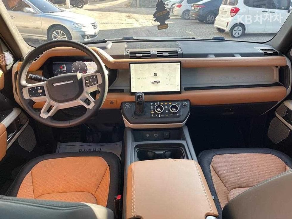 Land Rover 디펜더(L663)130 D300 X-DYN HSE - 9
