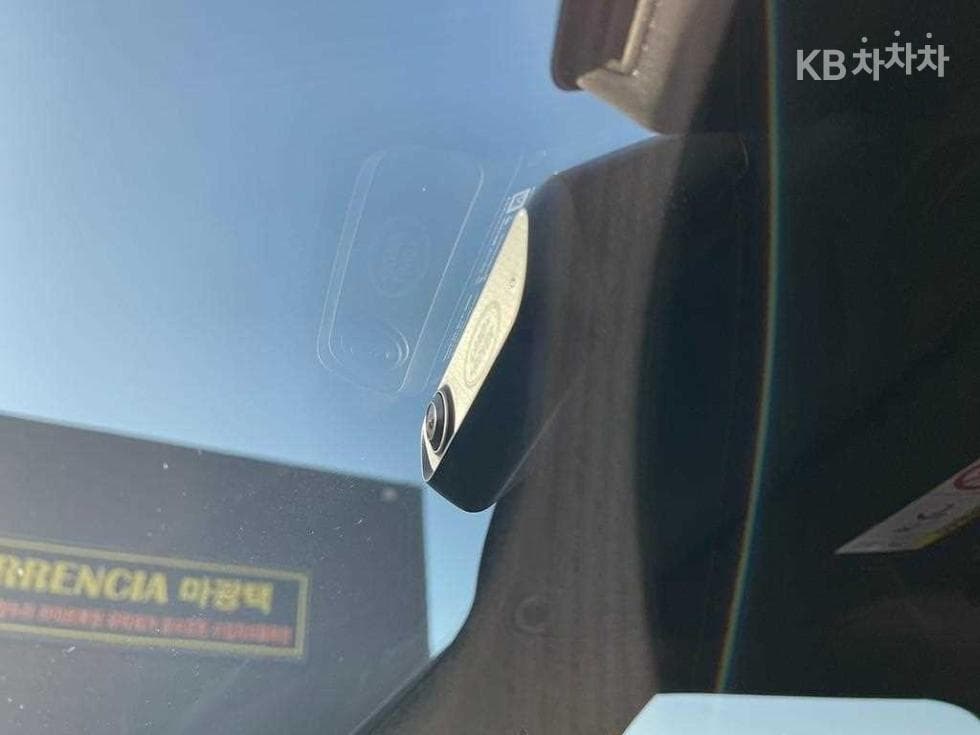 Land Rover 디펜더(L663)130 D300 X-DYN HSE - 14