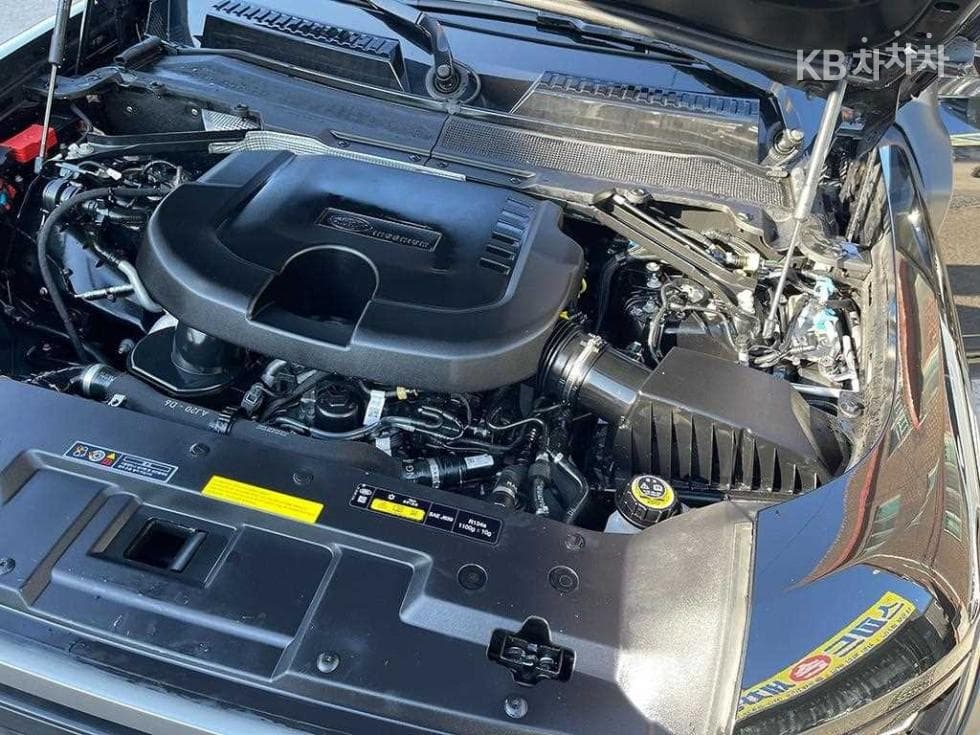 Land Rover 디펜더(L663)130 D300 X-DYN HSE - 19