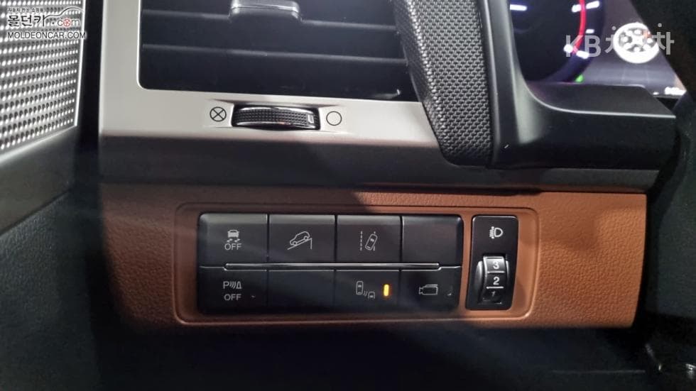 КейДжи Мобилити Rexton 스포츠2.2 4x4 Noblesse - 16