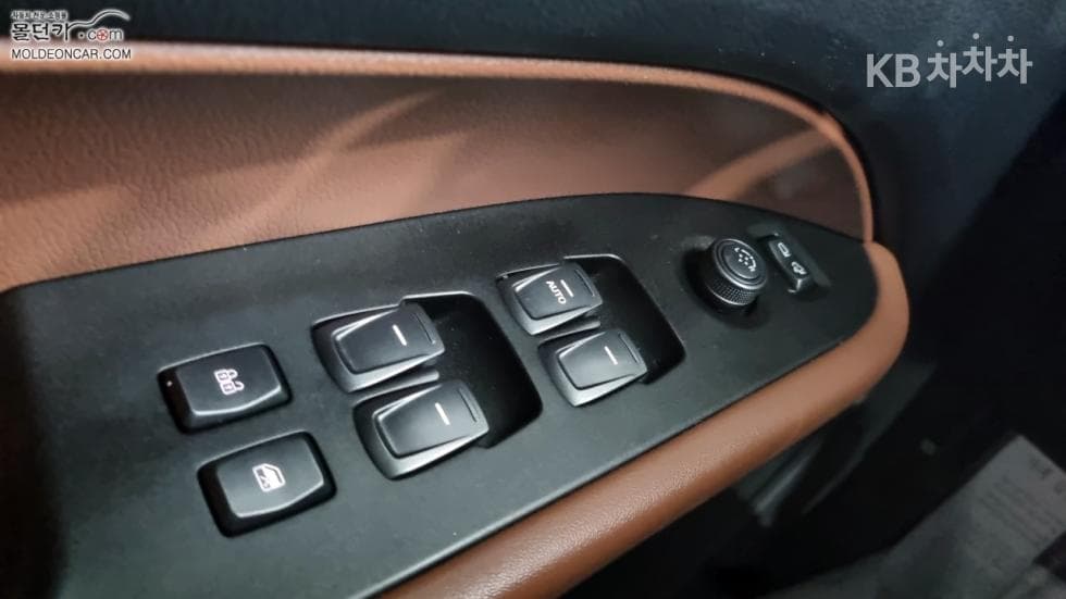 КейДжи Мобилити Rexton 스포츠2.2 4x4 Noblesse - 17