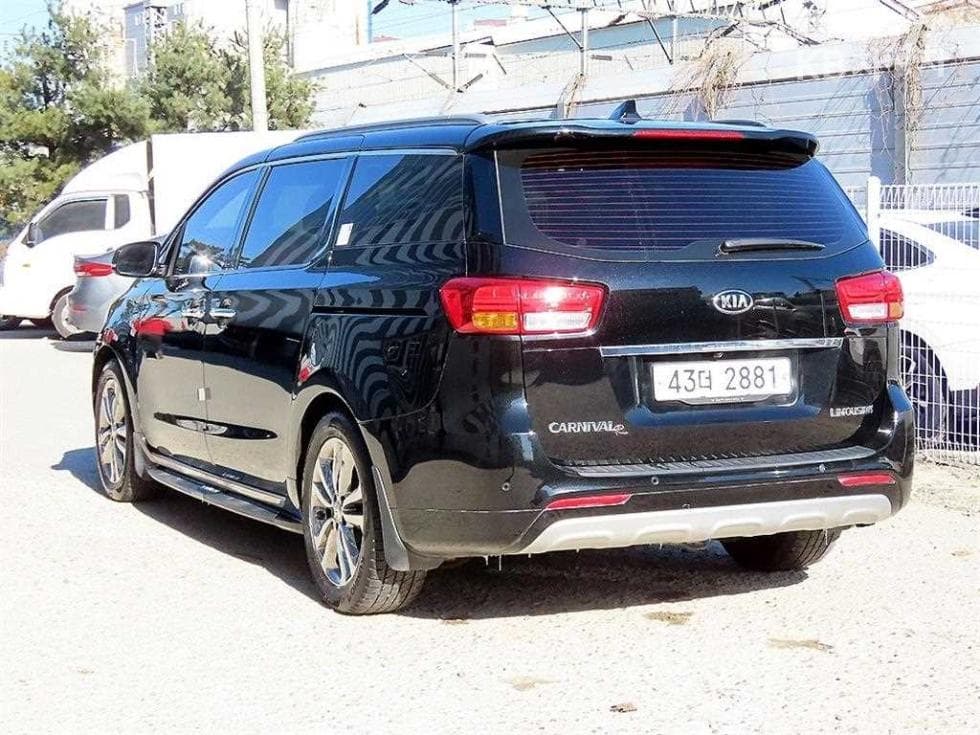 Киа All New Канивал7-местен (Лимузин) 2.2 Дизел Лимузин VIP - 3