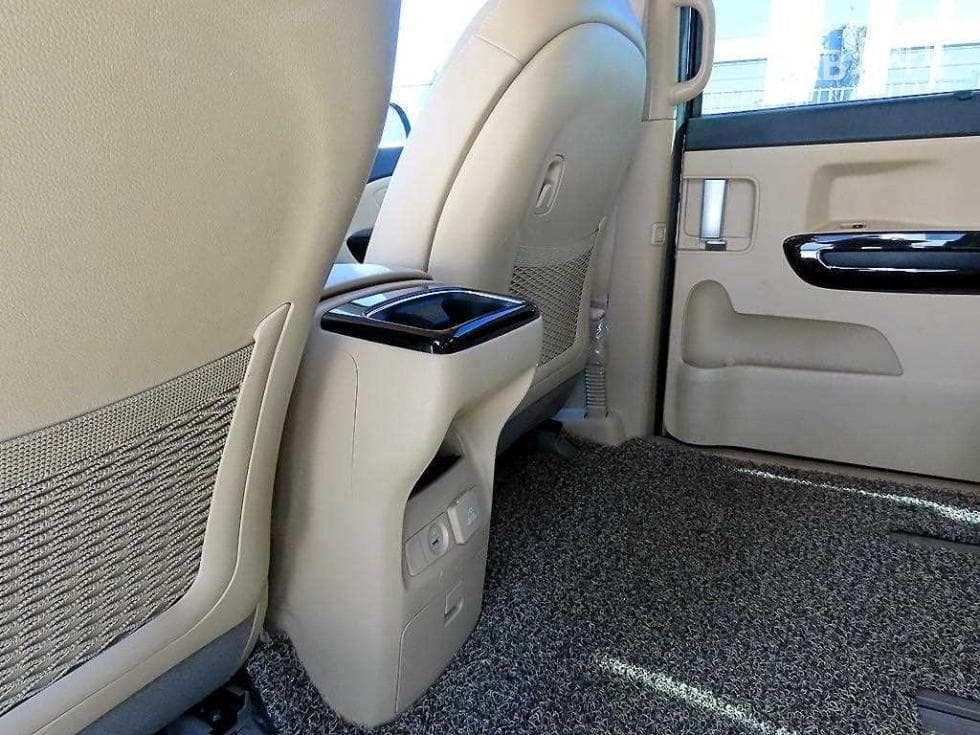 Киа All New Канивал7-местен (Лимузин) 2.2 Дизел Лимузин VIP - 15