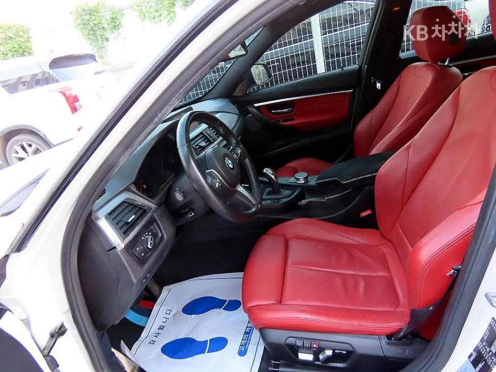 BMW Нов3 Серия330i F30 쉐도우 에디션 - 5