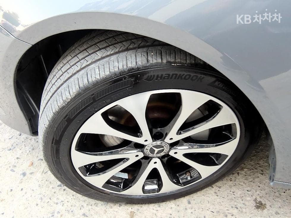 Mercedes-Benz E-Class (W213)E300e 4MATIC Exclusive - 20