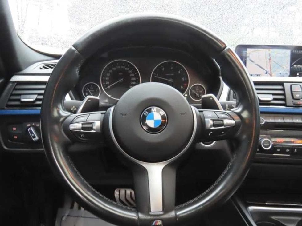 BMW Нов3 Серия320d M퍼포먼스에디션 - 9