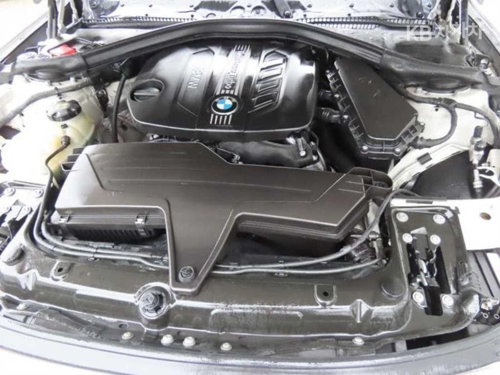 BMW Нов3 Серия320d M퍼포먼스에디션 - 20