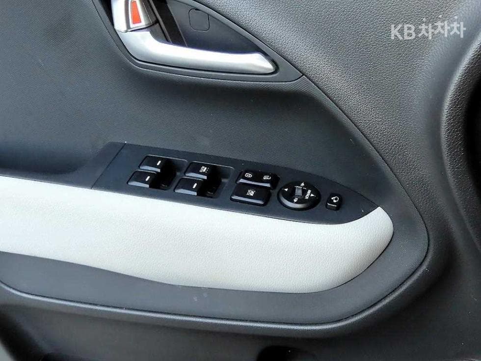 Киа The New (фейслифт) Киа Рей (ван)1.0 Бензин Signature - 11