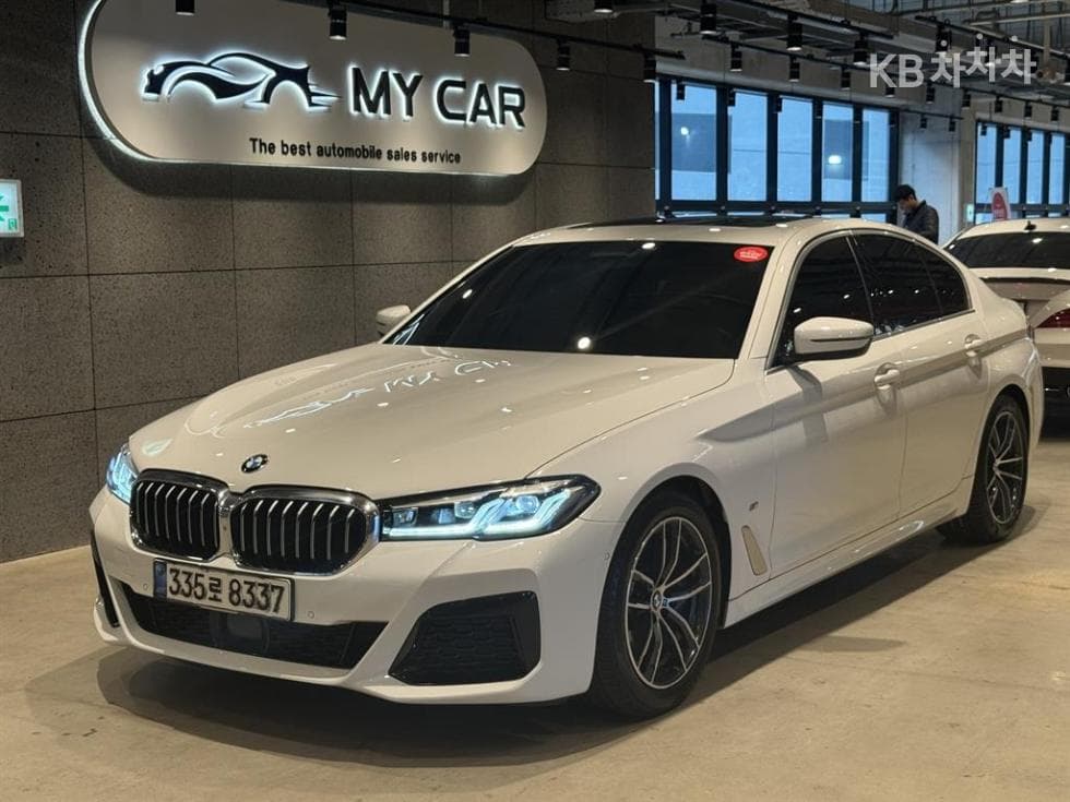 BMW 올New5 Series (G30) 520i M Sport - Image 1
