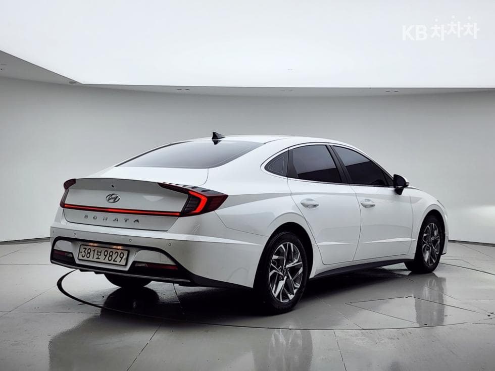 Хюндай Соната (DN8)2.0 Premium - 2