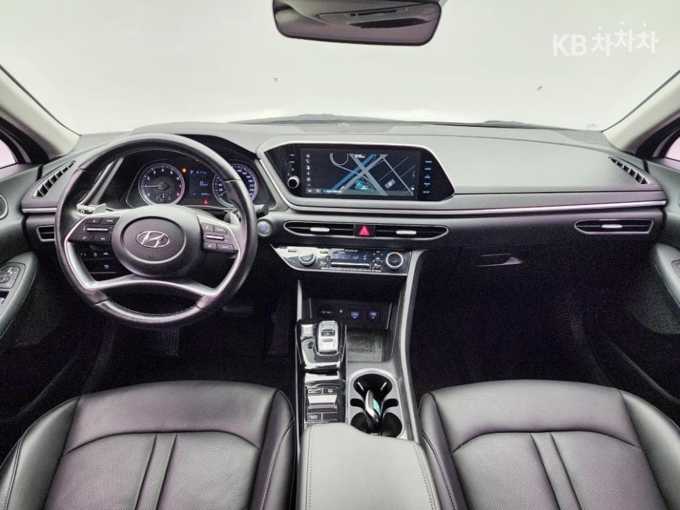 Хюндай Соната (DN8)2.0 Premium - 13