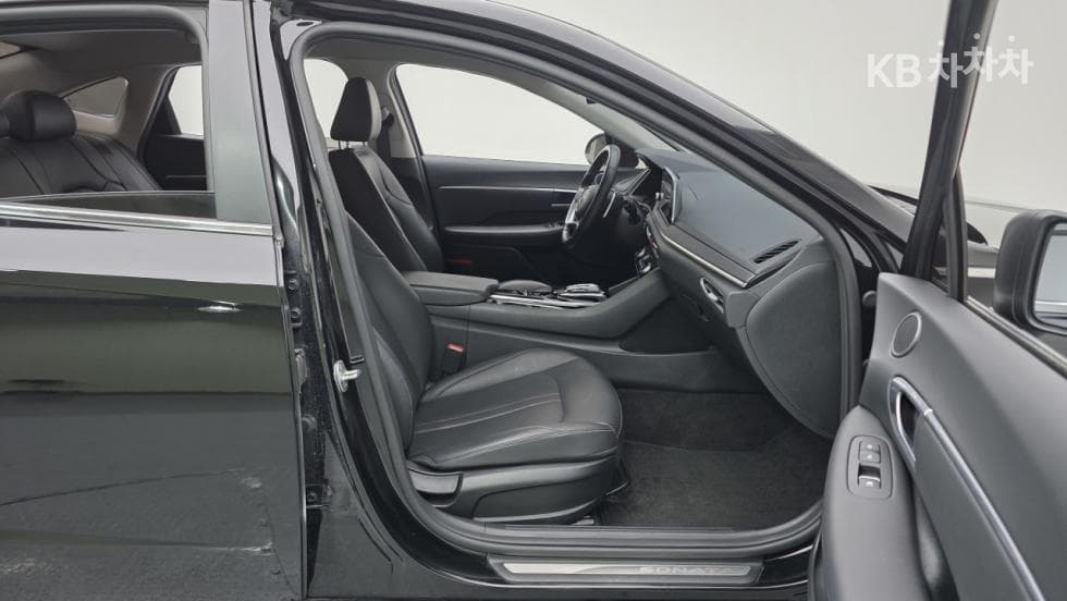 Хюндай Соната (DN8)2.0 LPG Рент-а-кар Смарт - 7