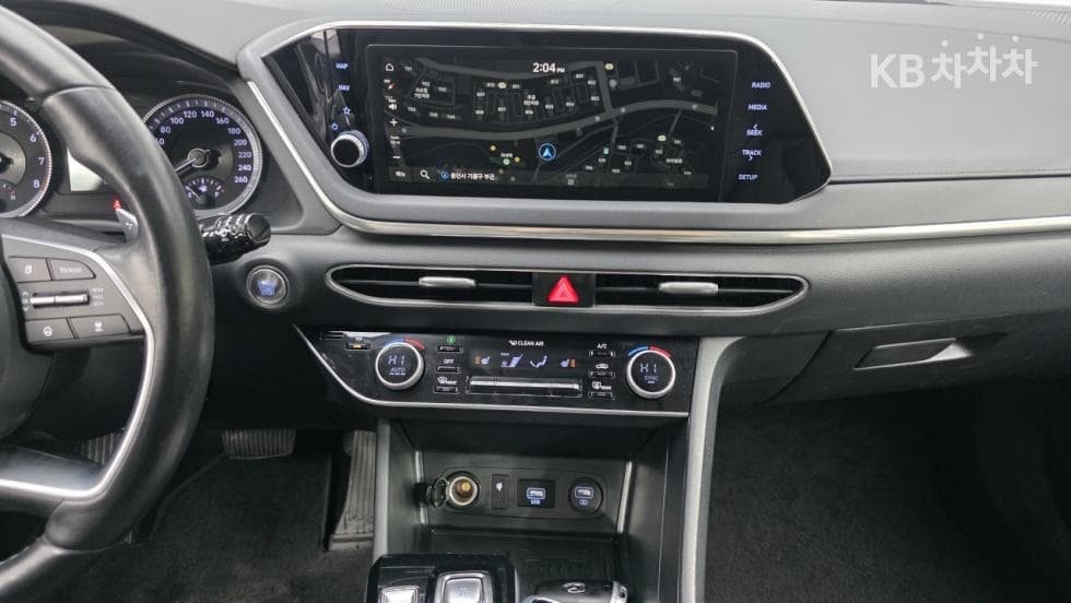 Хюндай Соната (DN8)2.0 LPG Рент-а-кар Смарт - 10