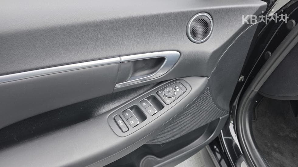 Хюндай Соната (DN8)2.0 LPG Рент-а-кар Смарт - 14