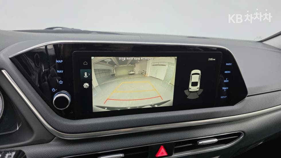 Хюндай Соната (DN8)2.0 LPG Рент-а-кар Смарт - 18