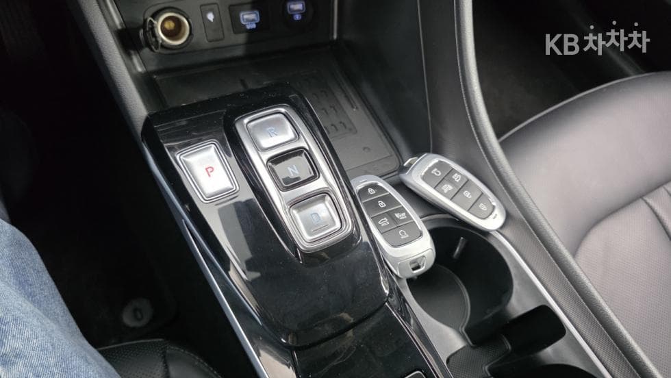 Хюндай Соната (DN8)2.0 LPG Рент-а-кар Смарт - 19