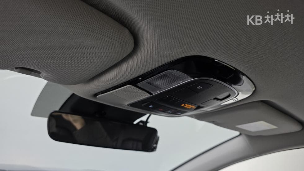 Хюндай Соната (DN8)2.0 LPG Рент-а-кар Смарт - 21