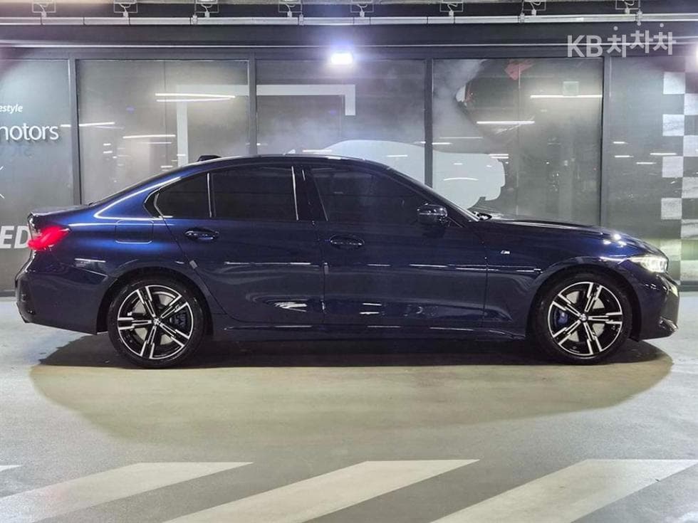 BMW 3 Series (G20)320i Standard - 3