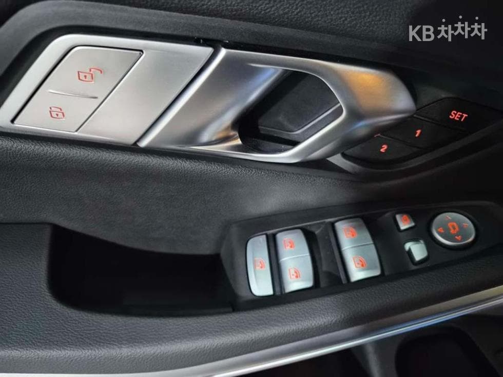 BMW 3 Series (G20)320i Standard - 11