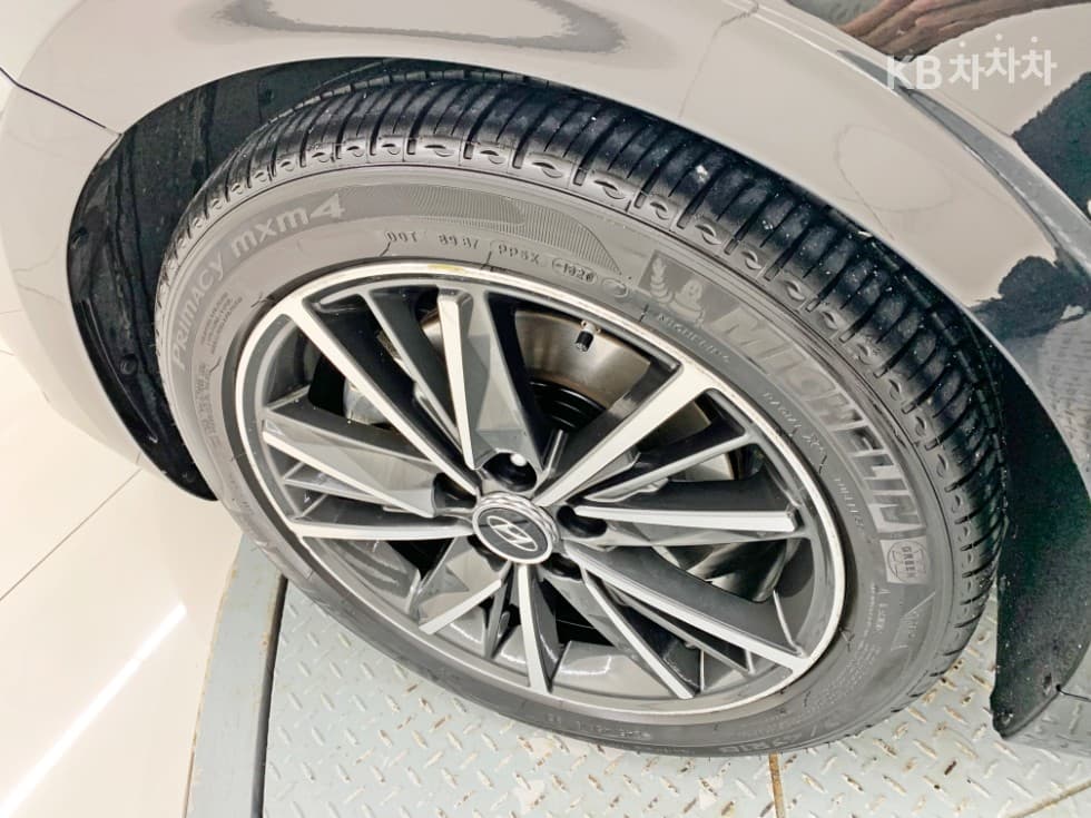 Хюндай The New (фейслифт) Grandeur (Azera)2.5 Exclusive - 5