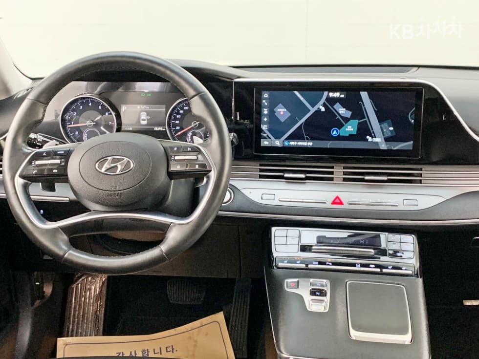 Хюндай The New (фейслифт) Grandeur (Azera)2.5 Exclusive - 11