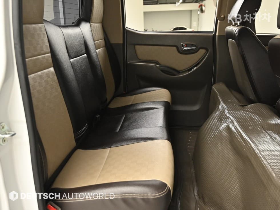 Хюндай Porter 2Удължено междуосие Двойна Кабина CRDi Premium - 12