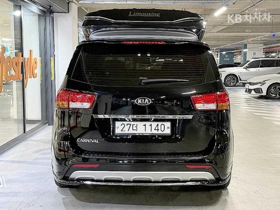 Киа All New Канивал9-местен 2.2 Дизел Висок Лимузин (Канивал) Престиж - 5