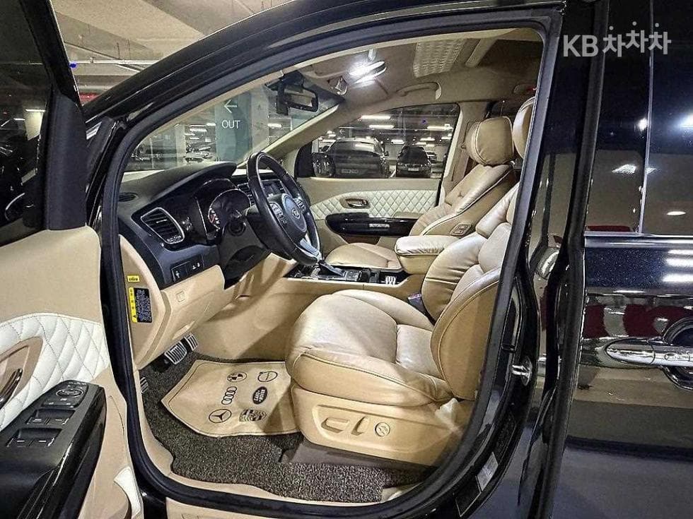 Киа All New Канивал9-местен 2.2 Дизел Висок Лимузин (Канивал) Престиж - 7