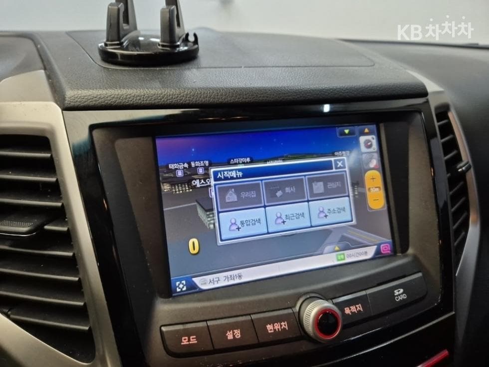 KG Mobility Tivoli 아머1.6 Diesel TX 2WD - 13