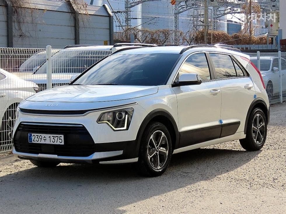 Киа Ди Всеново Ниро 1.6 HEV Престиж - Image 1