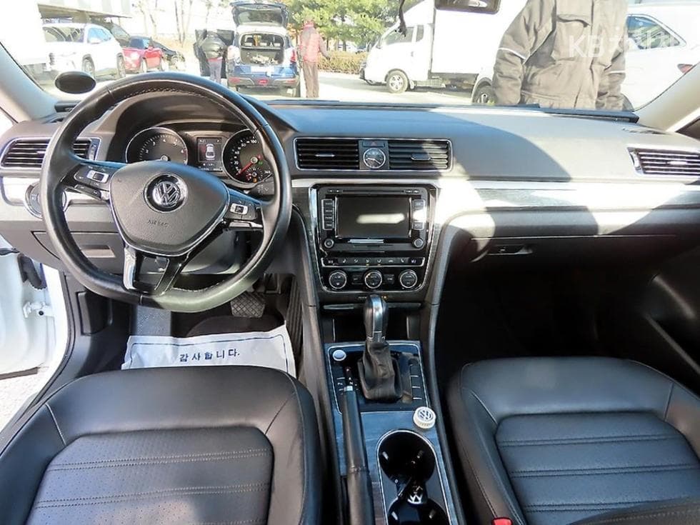 Volkswagen 더НовPassat1.8 Турбонагнетен Стратифициран Инжекция (ВВ) Стандартен - 7