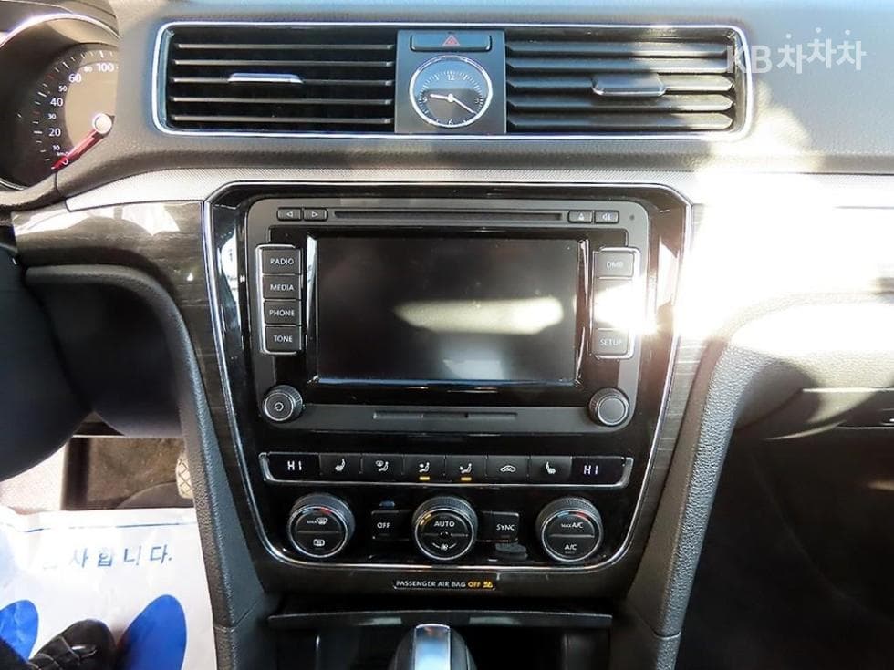 Volkswagen 더НовPassat1.8 Турбонагнетен Стратифициран Инжекция (ВВ) Стандартен - 12