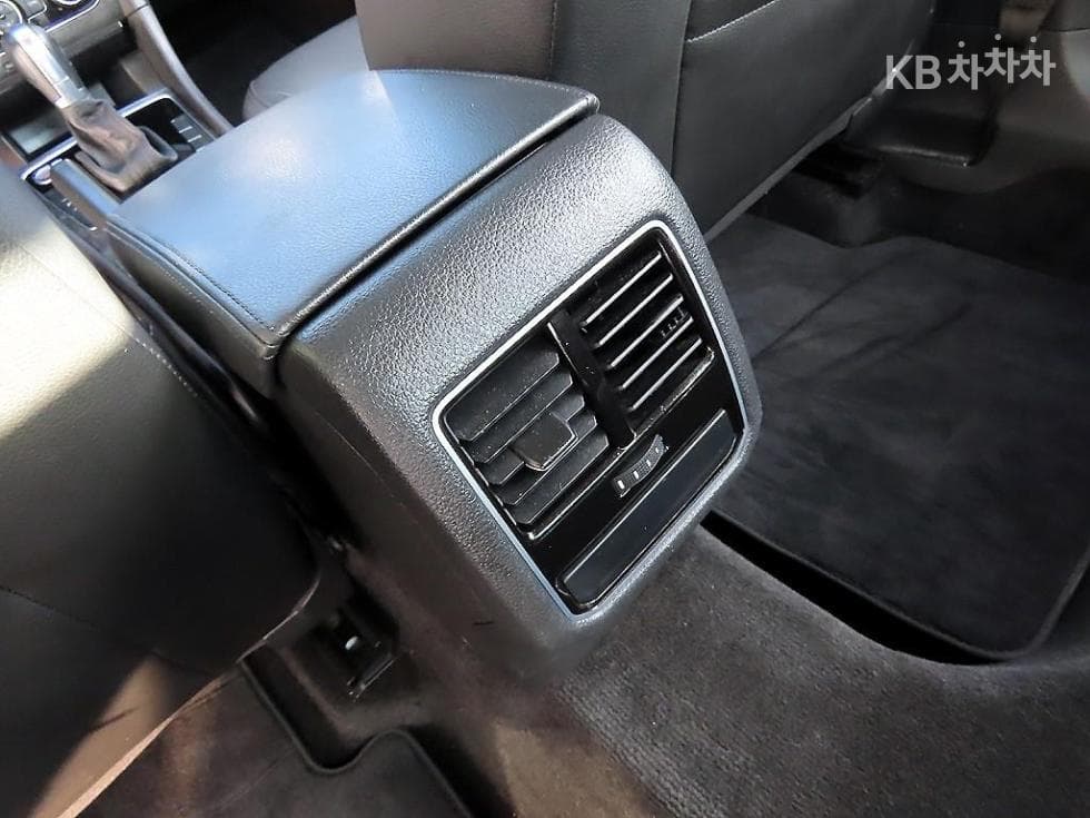 Volkswagen 더НовPassat1.8 Турбонагнетен Стратифициран Инжекция (ВВ) Стандартен - 16