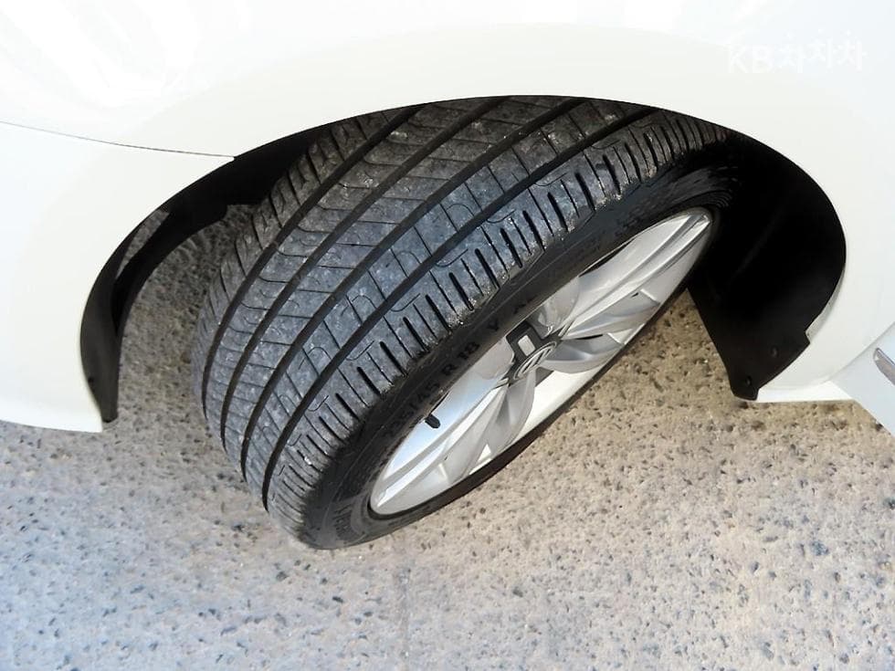 Volkswagen 더НовPassat1.8 Турбонагнетен Стратифициран Инжекция (ВВ) Стандартен - 19