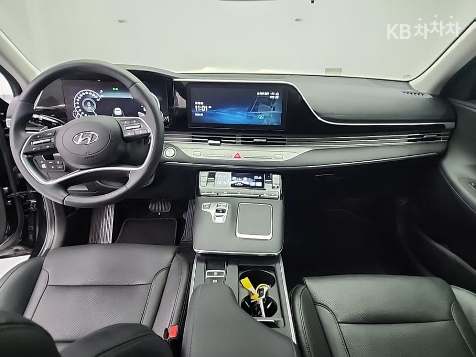 Хюндай The New (фейслифт) Grandeur (Azera)2.5 Le Blanc - 7