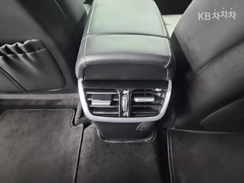 Хюндай The New (фейслифт) Grandeur (Azera)2.5 Le Blanc - 13