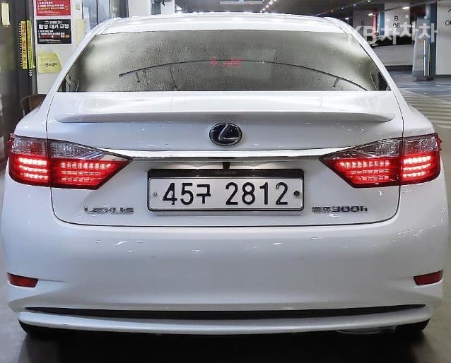 Lexus Нов ES300h Premium - 5